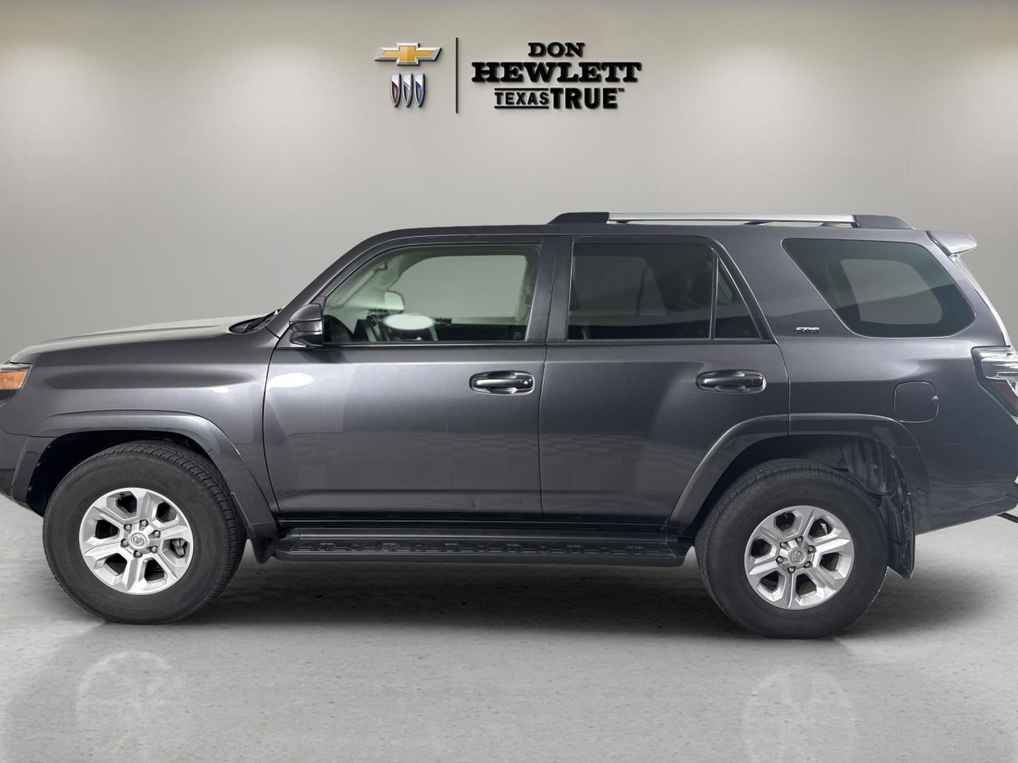 2022 Toyota 4Runner SR5