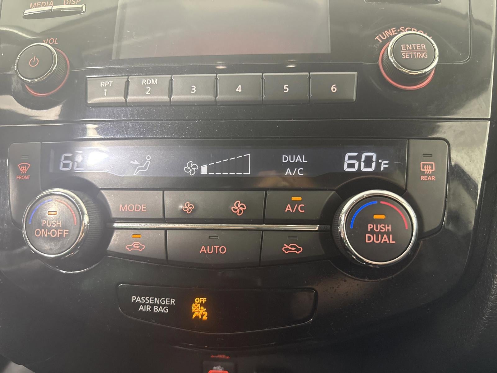 2017 Nissan Rogue SV