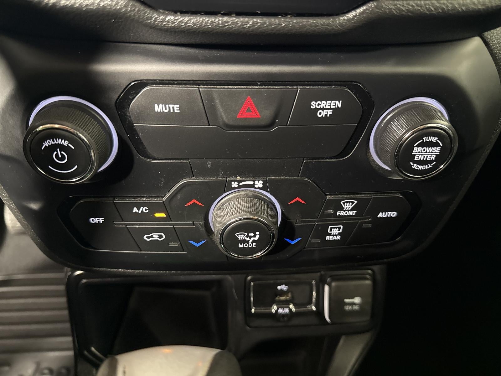 2019 Jeep Renegade Latitude FWD